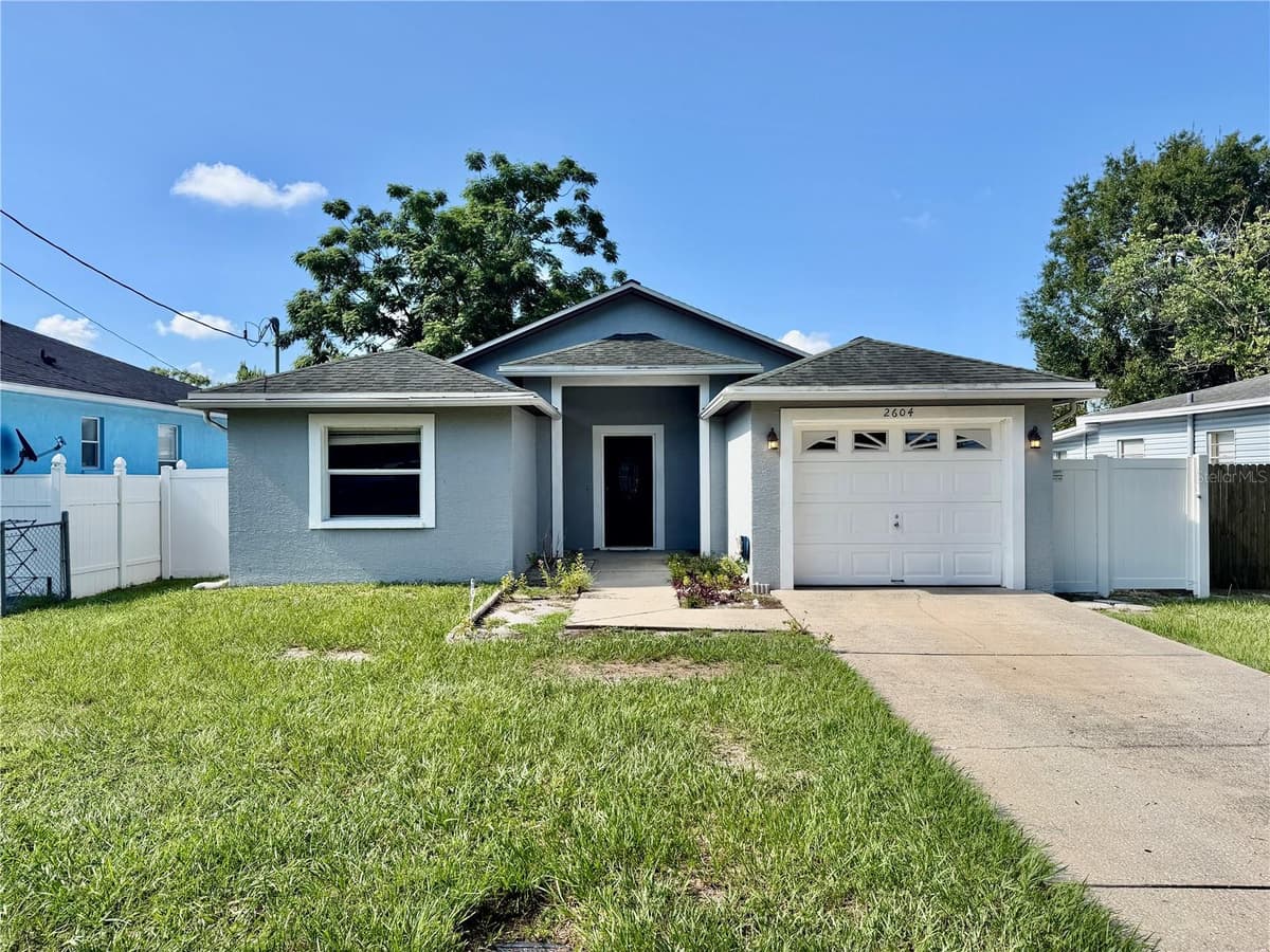 2604 KIRBY STREET — photo 1 of 15