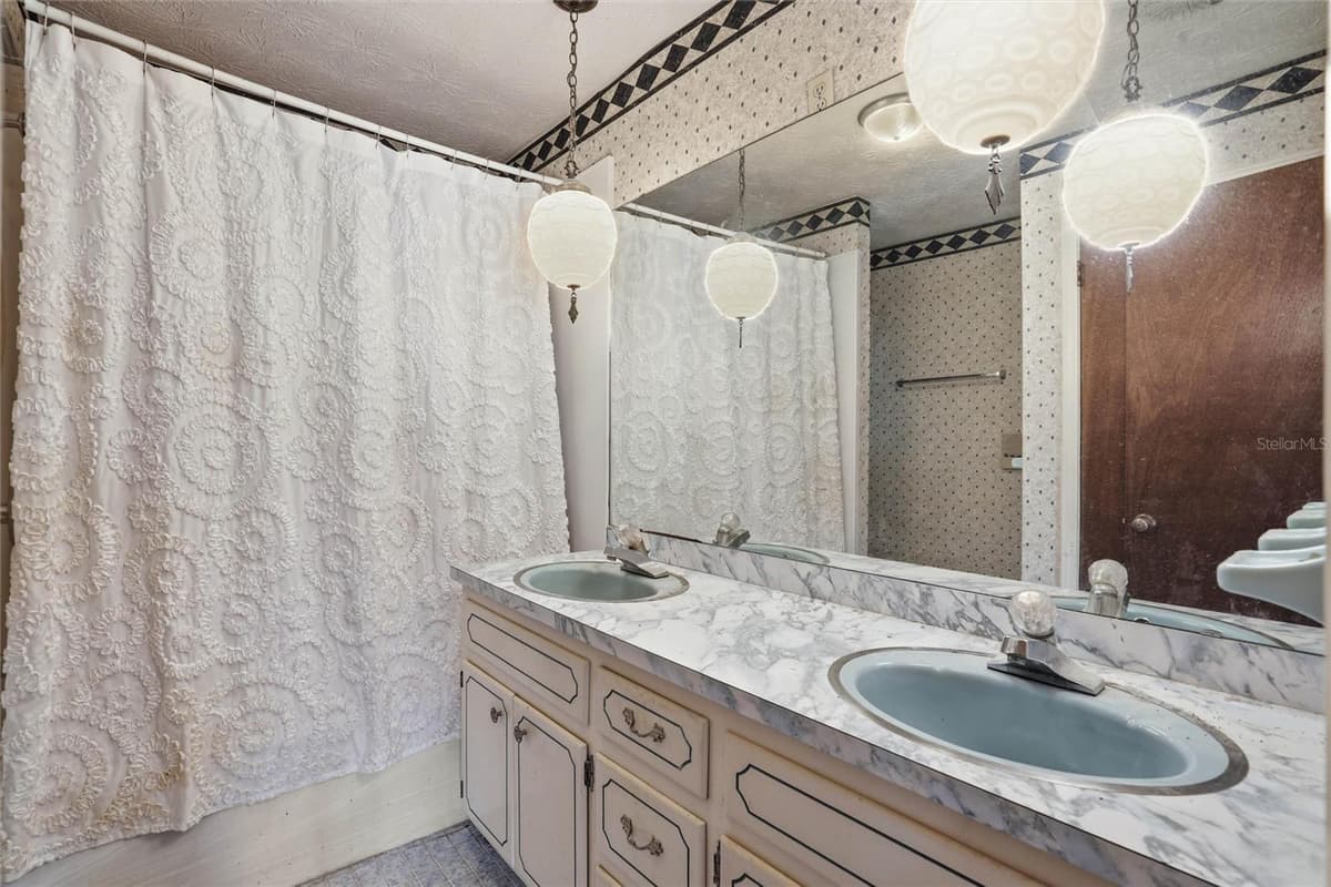 2406 ELBOW ROAD — photo 11 of 40