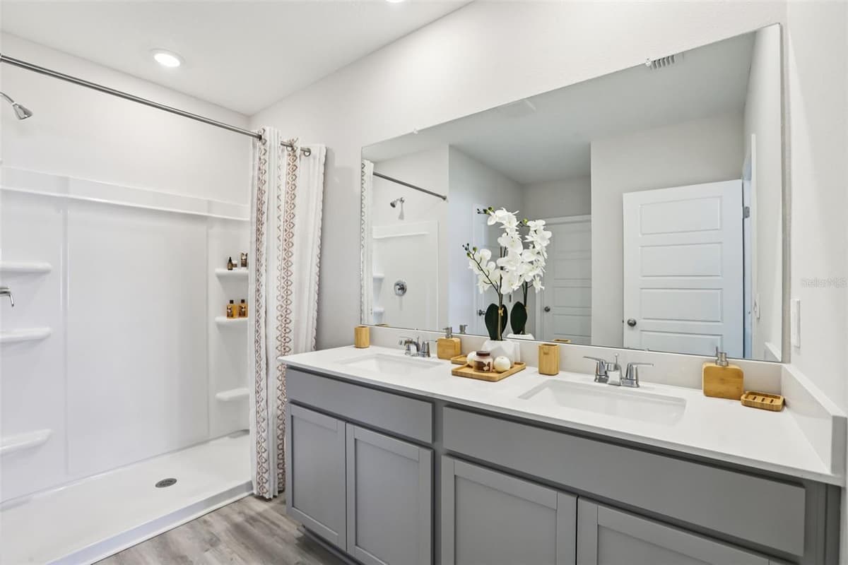 3748 GIORGIO DRIVE — photo 17 of 28