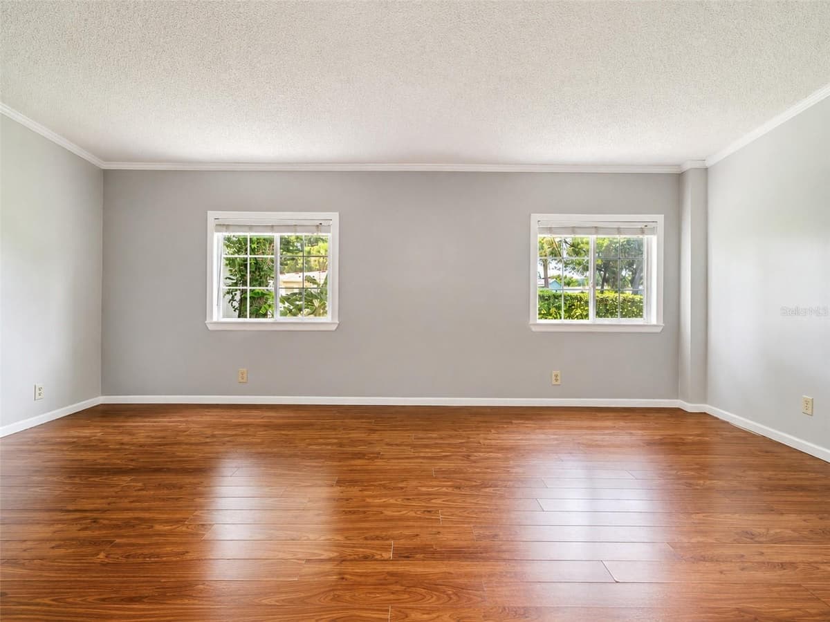 604 TOPSIDE CIRCLE — photo 12 of 41