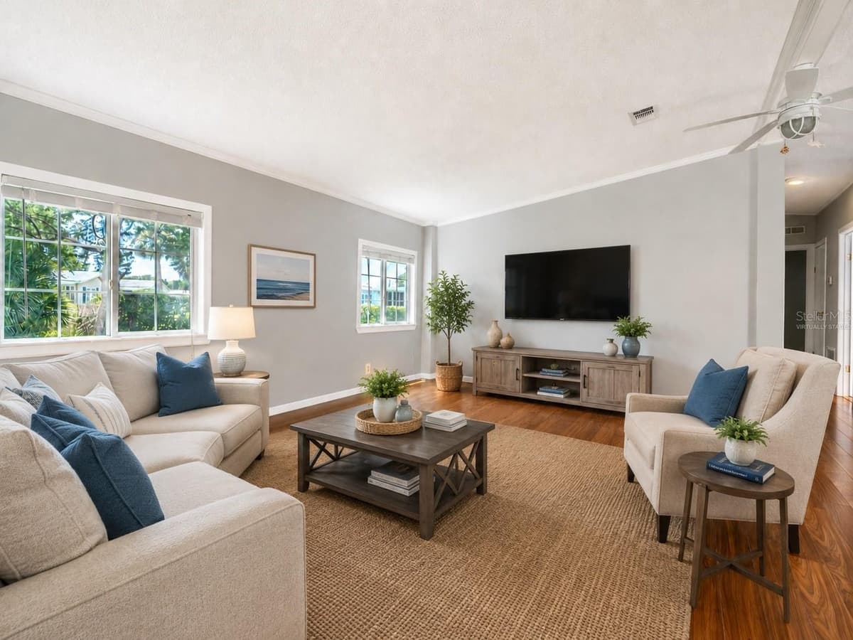 604 TOPSIDE CIRCLE — photo 3 of 41
