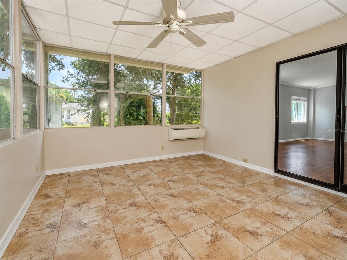 604 TOPSIDE CIRCLE — photo 15 of 41