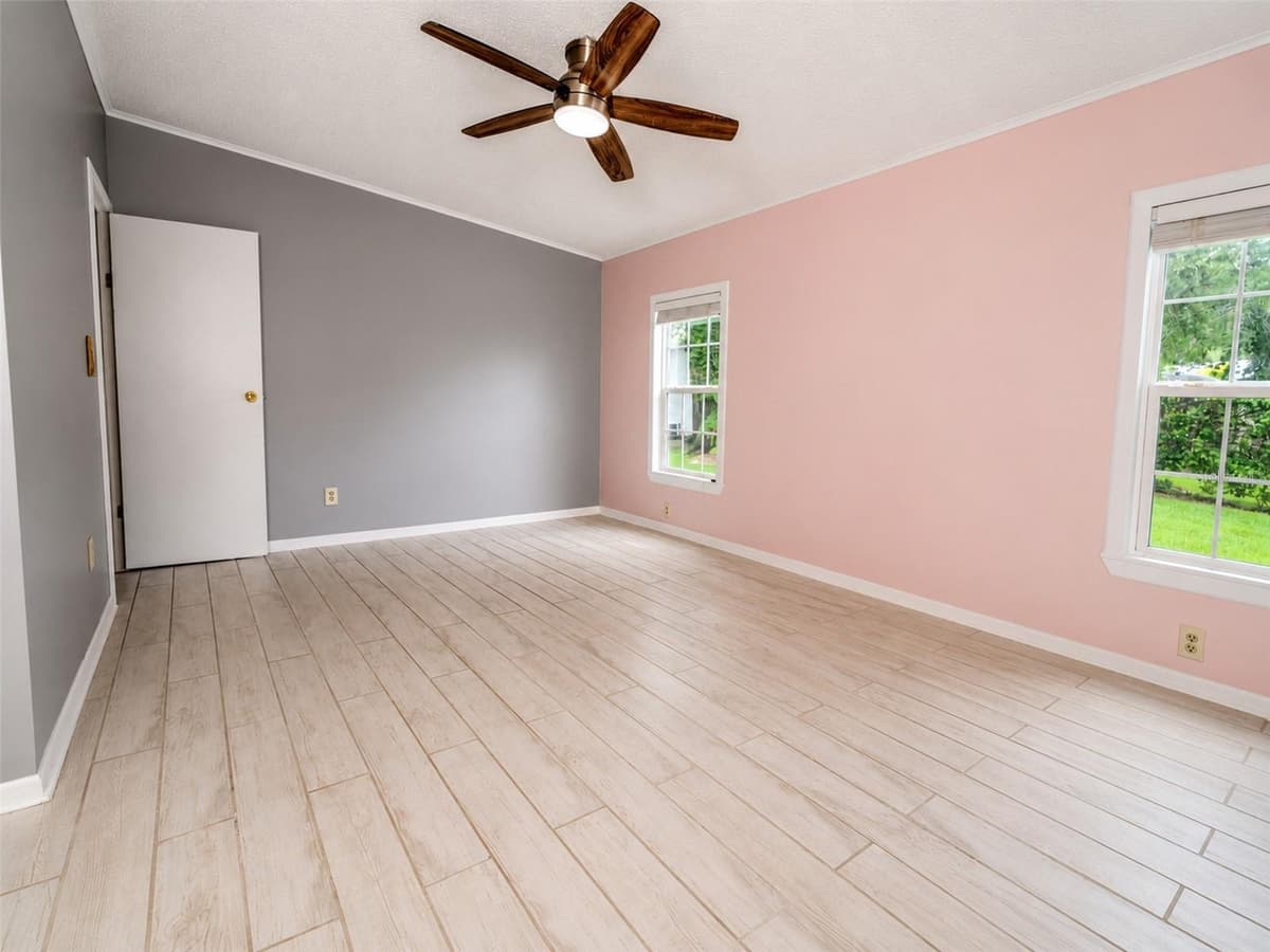 604 TOPSIDE CIRCLE — photo 18 of 41