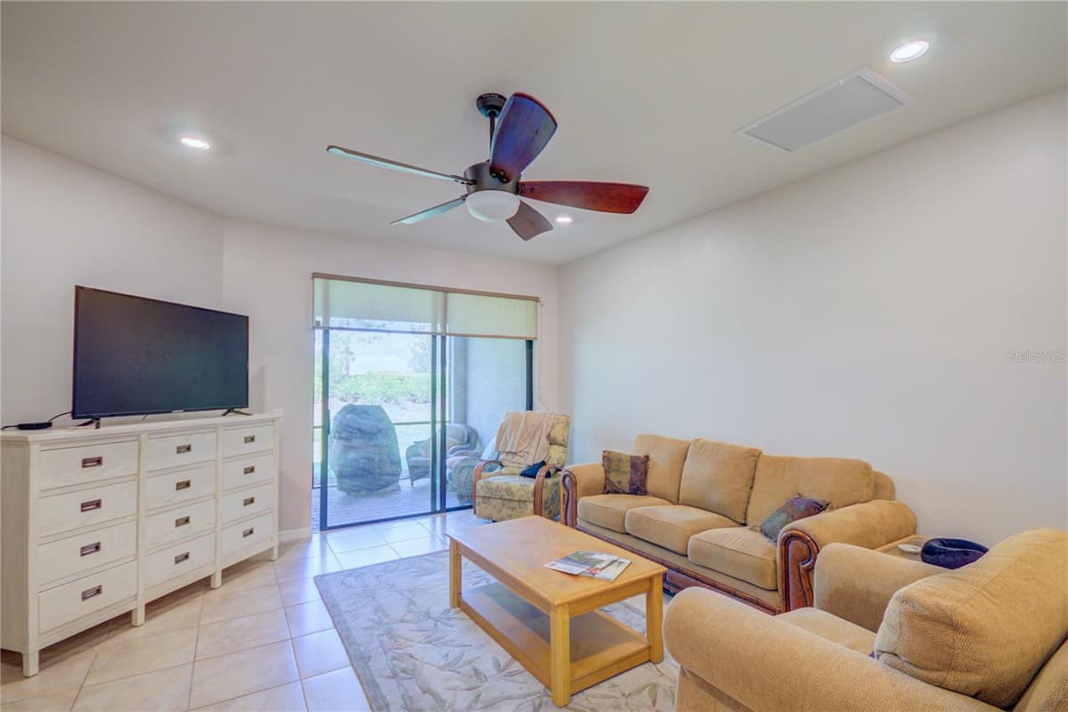 18837 LANUVIO STREET — photo 9 of 30