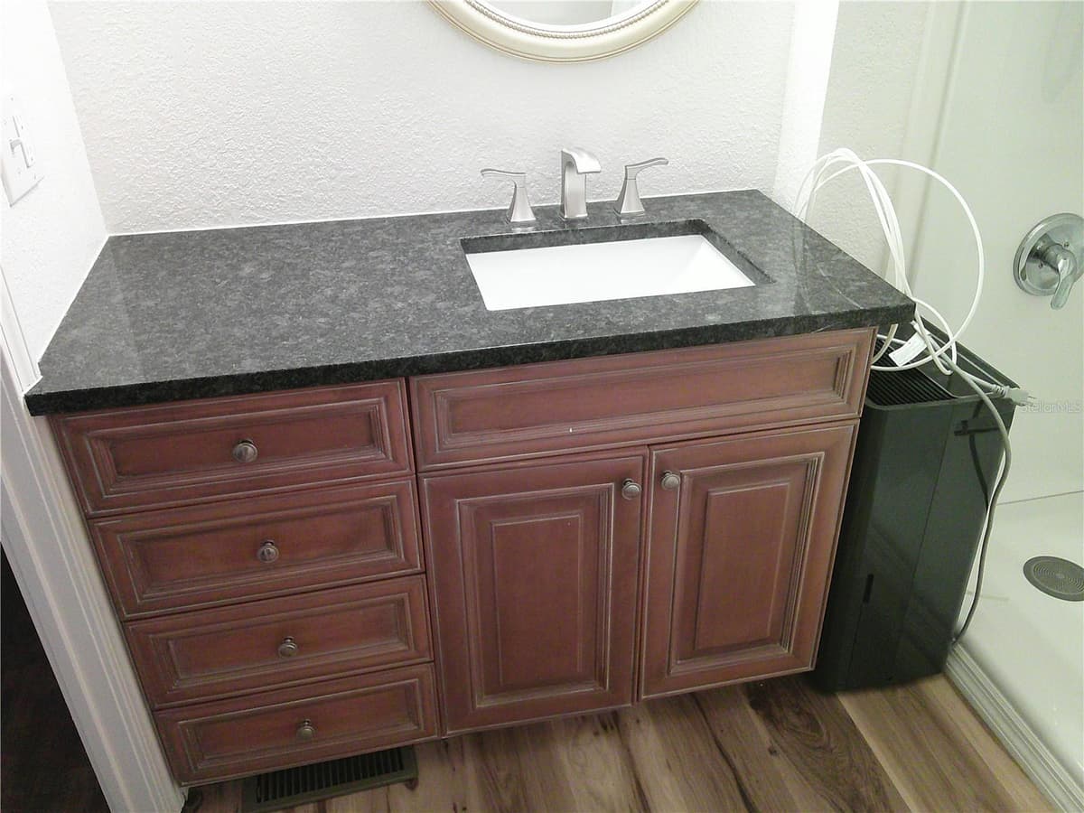 6250 CONNECTICUT STREET — photo 8 of 21