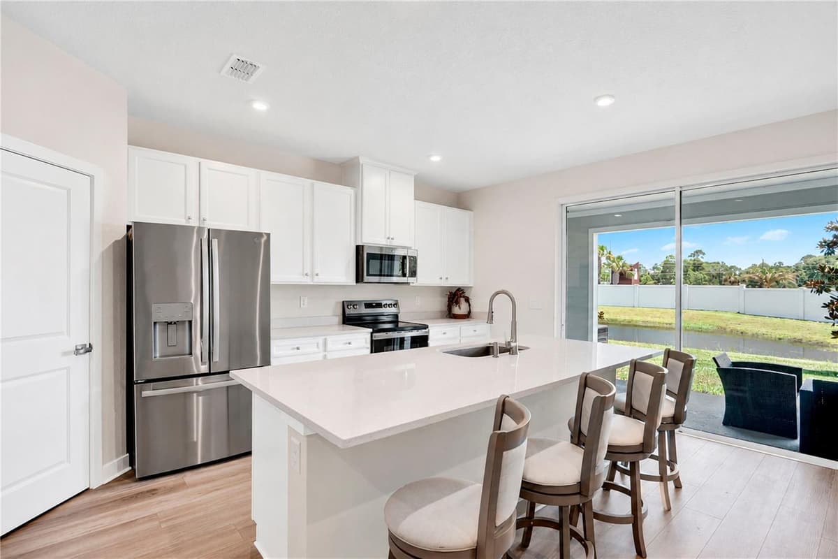 26 SABAL COURT — photo 10 of 29
