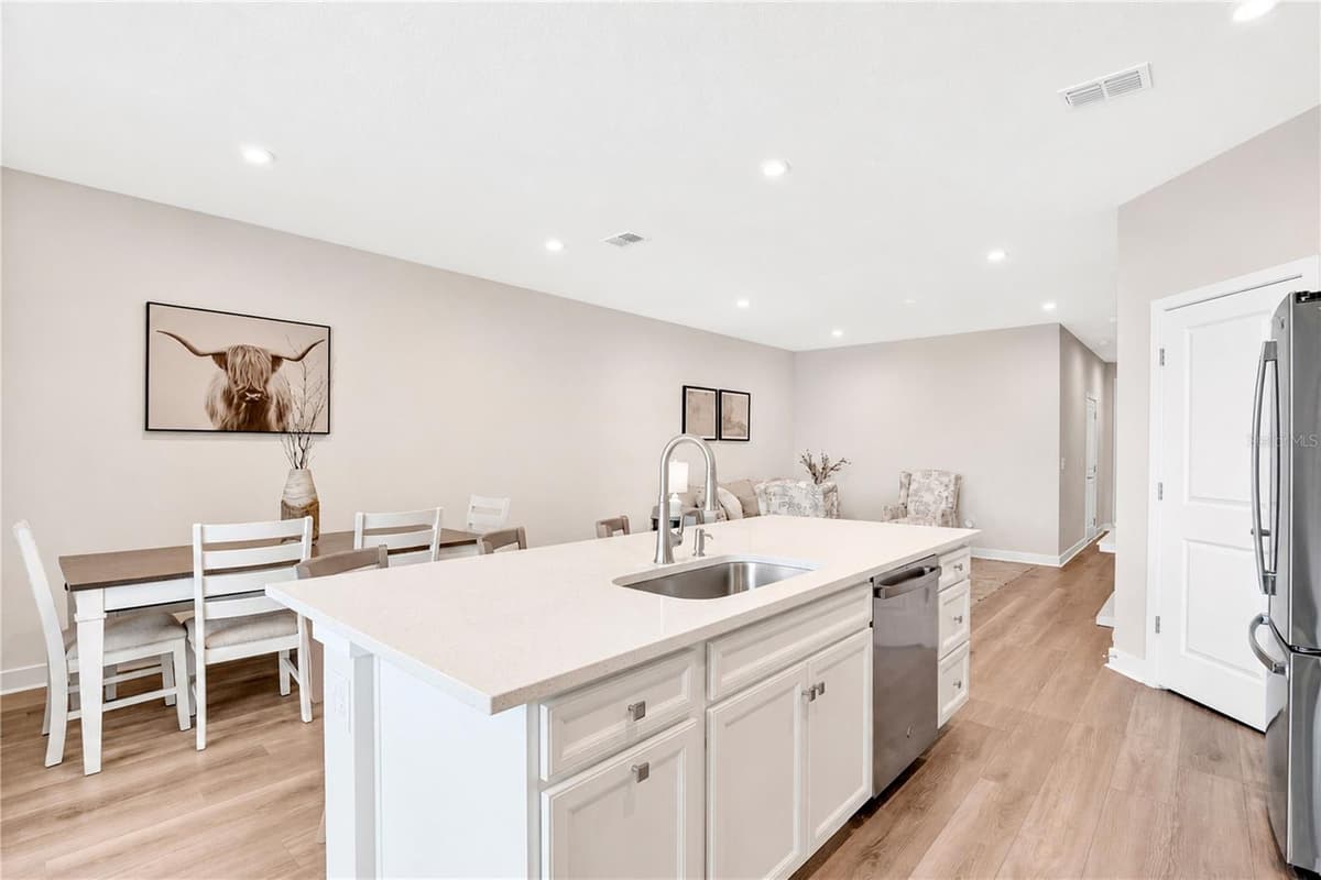 26 SABAL COURT — photo 12 of 29