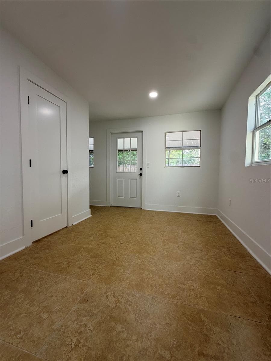 7317 OELSNER STREET — photo 19 of 26