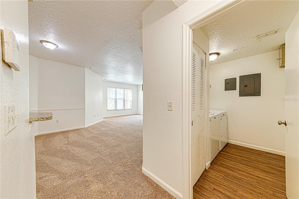 5500 METROWEST BOULEVARD — photo 2 of 30