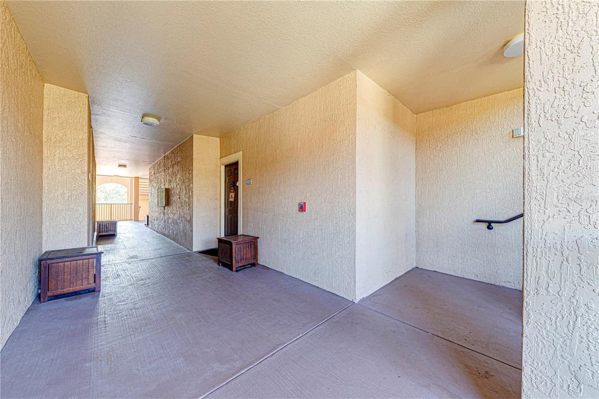 5500 METROWEST BOULEVARD — photo 23 of 30