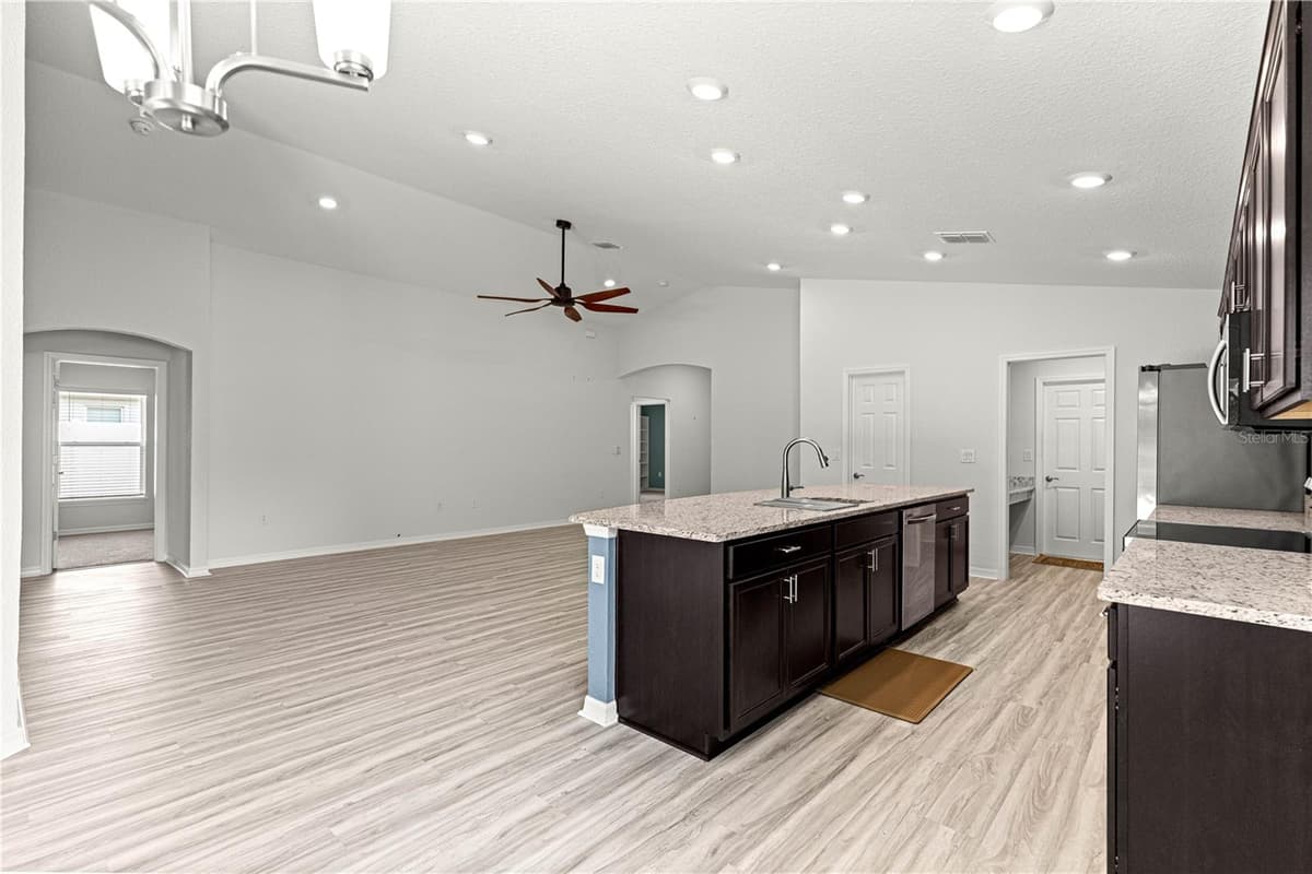 9112 41ST COURT ROAD — photo 19 of 52