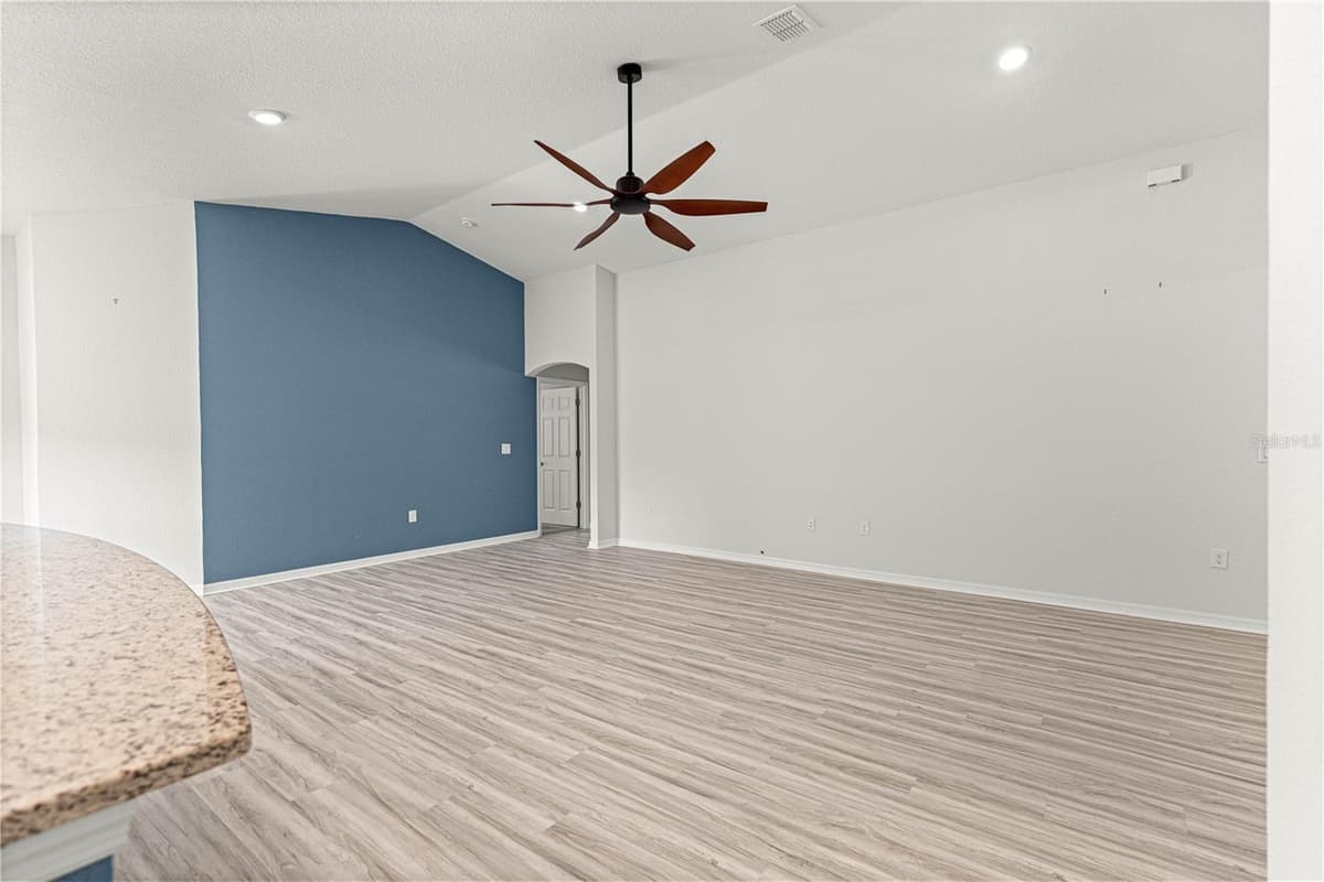 9112 41ST COURT ROAD — photo 14 of 52