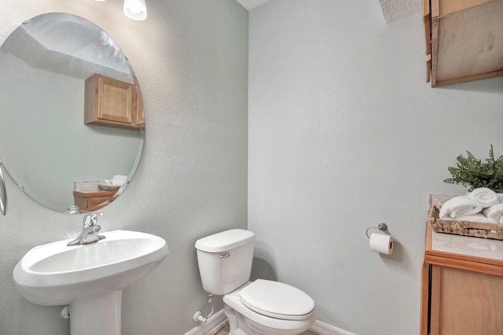 227 MCLEODS WAY — photo 15 of 44
