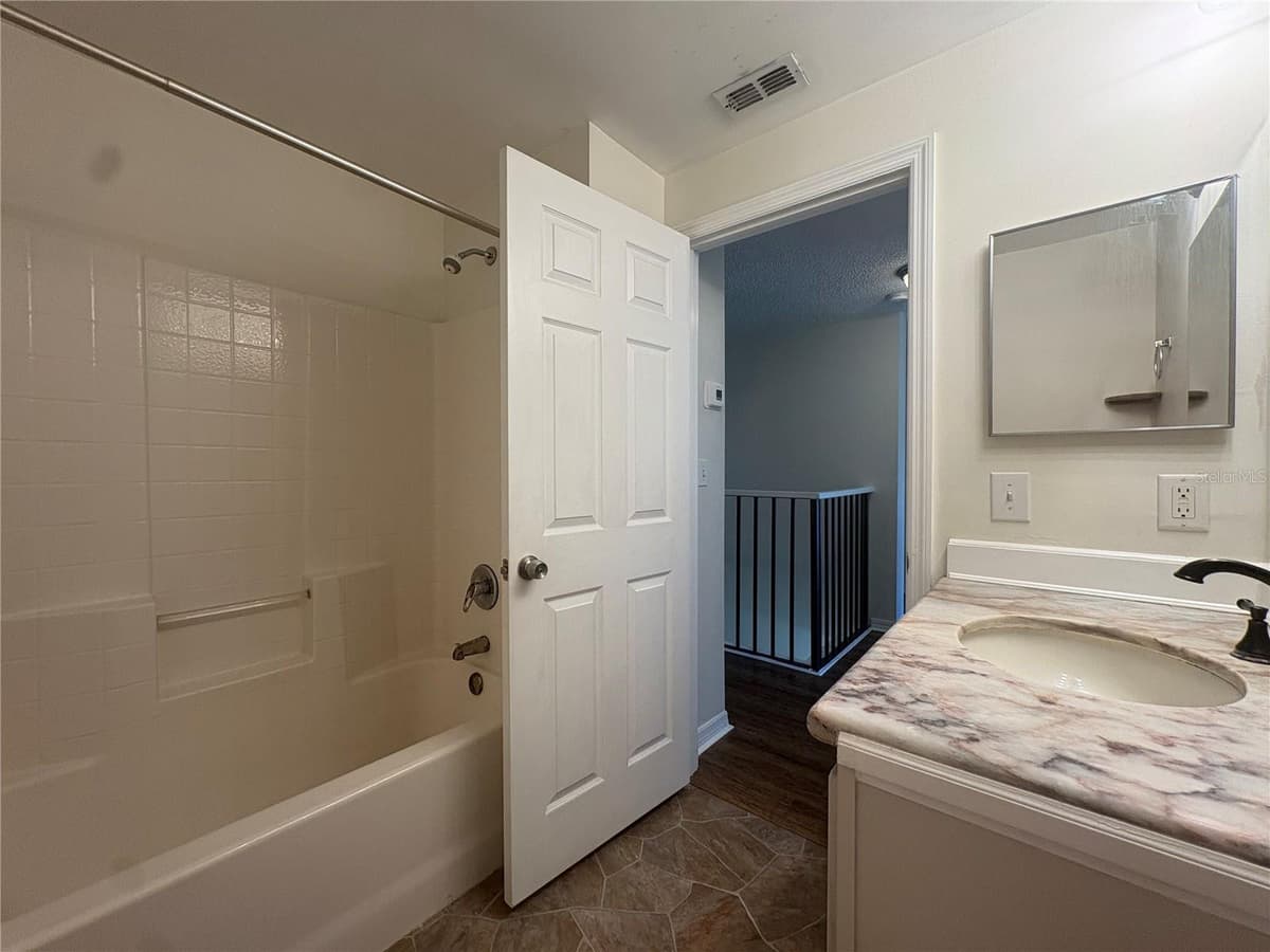 5655 BENTGRASS DRIVE — photo 21 of 27