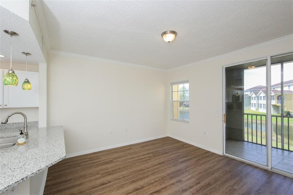 5655 BENTGRASS DRIVE — photo 14 of 27