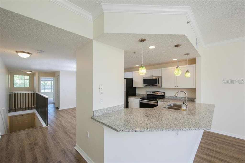 5655 BENTGRASS DRIVE — photo 12 of 27
