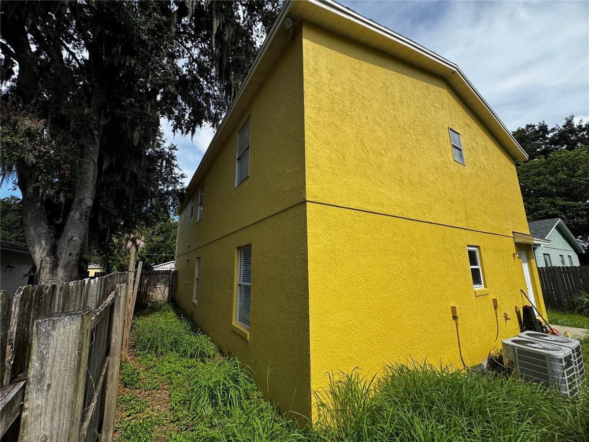 31 DEACON JONES BOULEVARD — photo 15 of 15