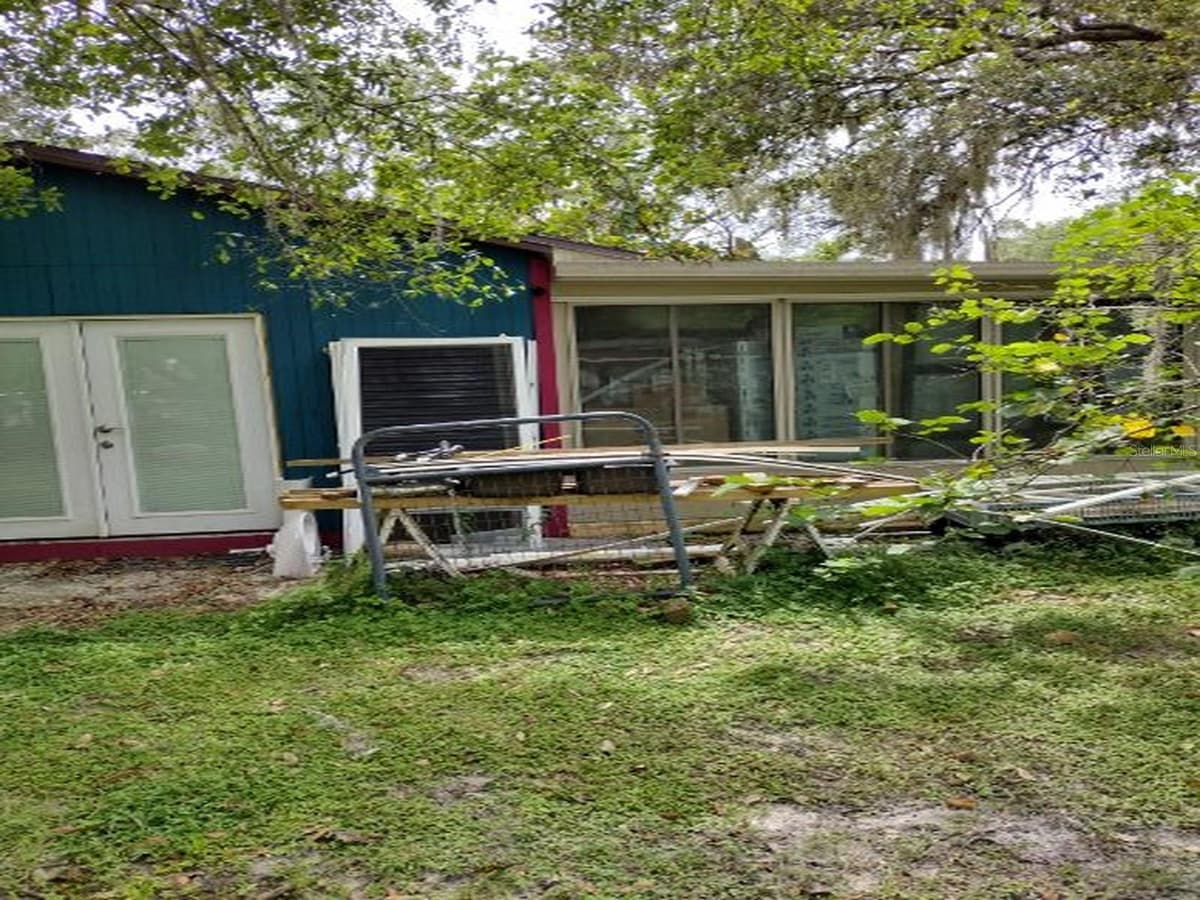 18334 SPENCER ROAD — photo 6 of 9