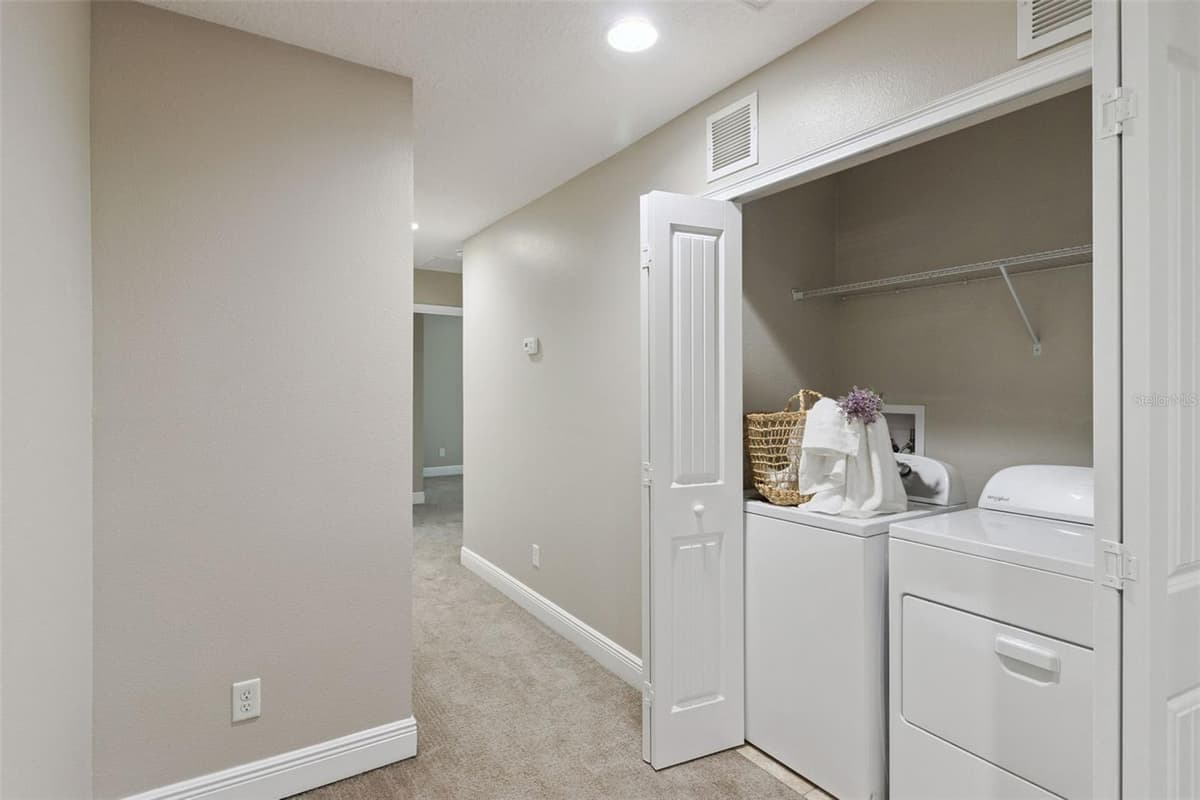 2544 MAYER STREET — photo 19 of 38