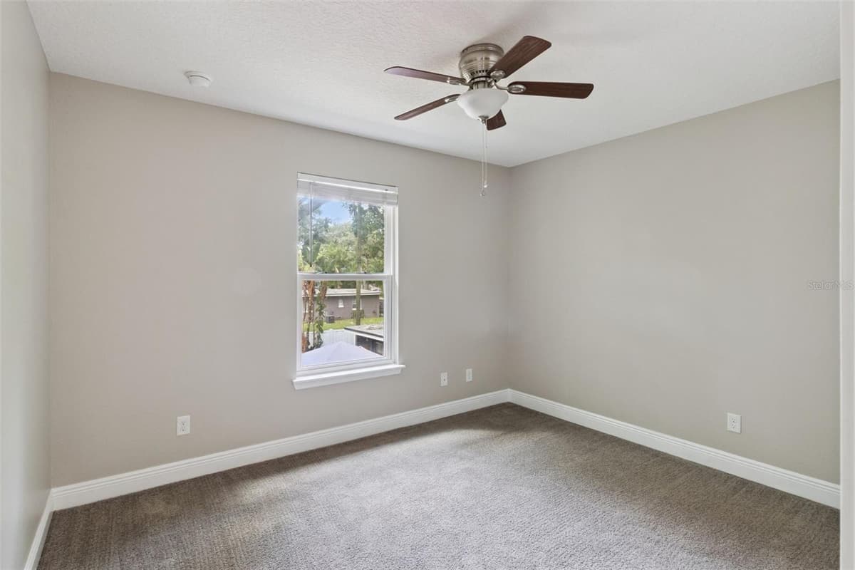 2544 MAYER STREET — photo 36 of 38