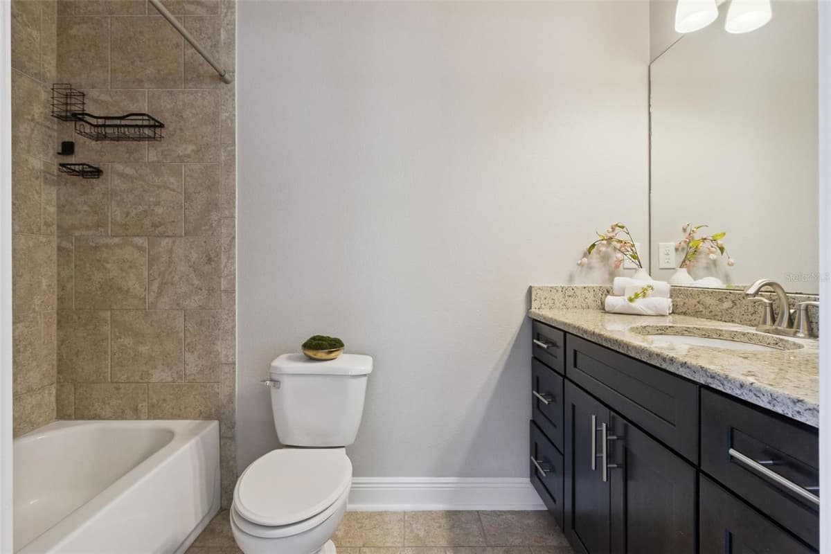 2544 MAYER STREET — photo 33 of 38