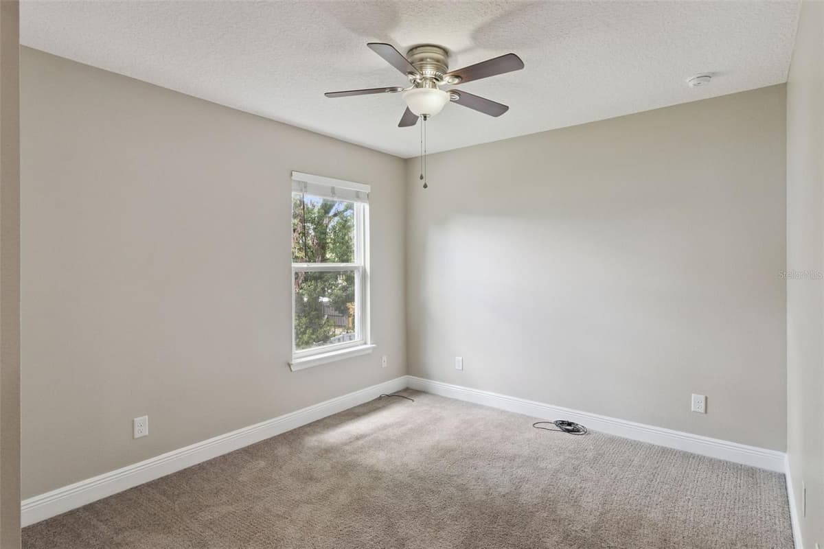 2544 MAYER STREET — photo 17 of 38
