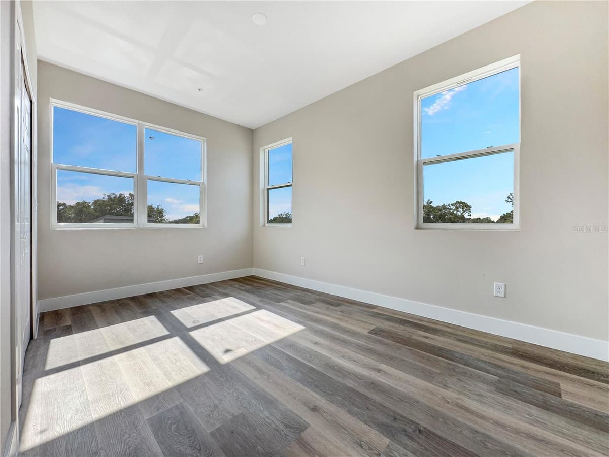 4424 TEXAS AVENUE — photo 15 of 42