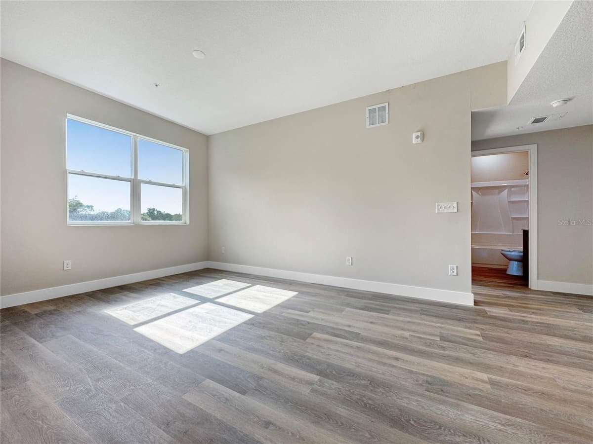4424 TEXAS AVENUE — photo 10 of 42