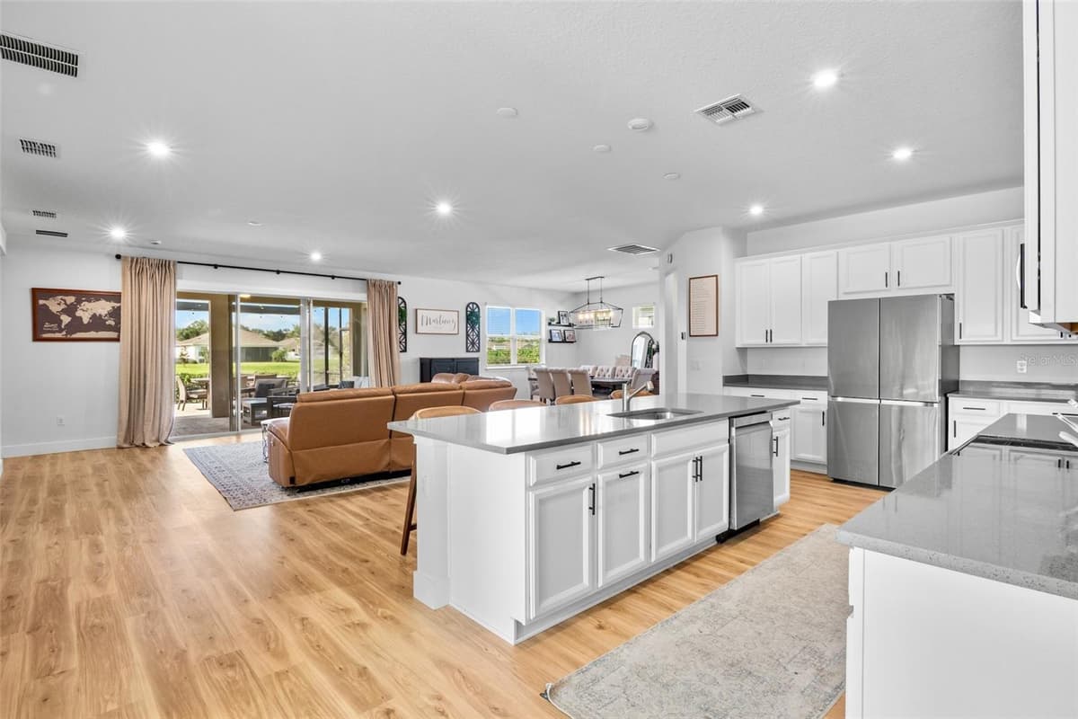 12351 51ST STREET — photo 4 of 25