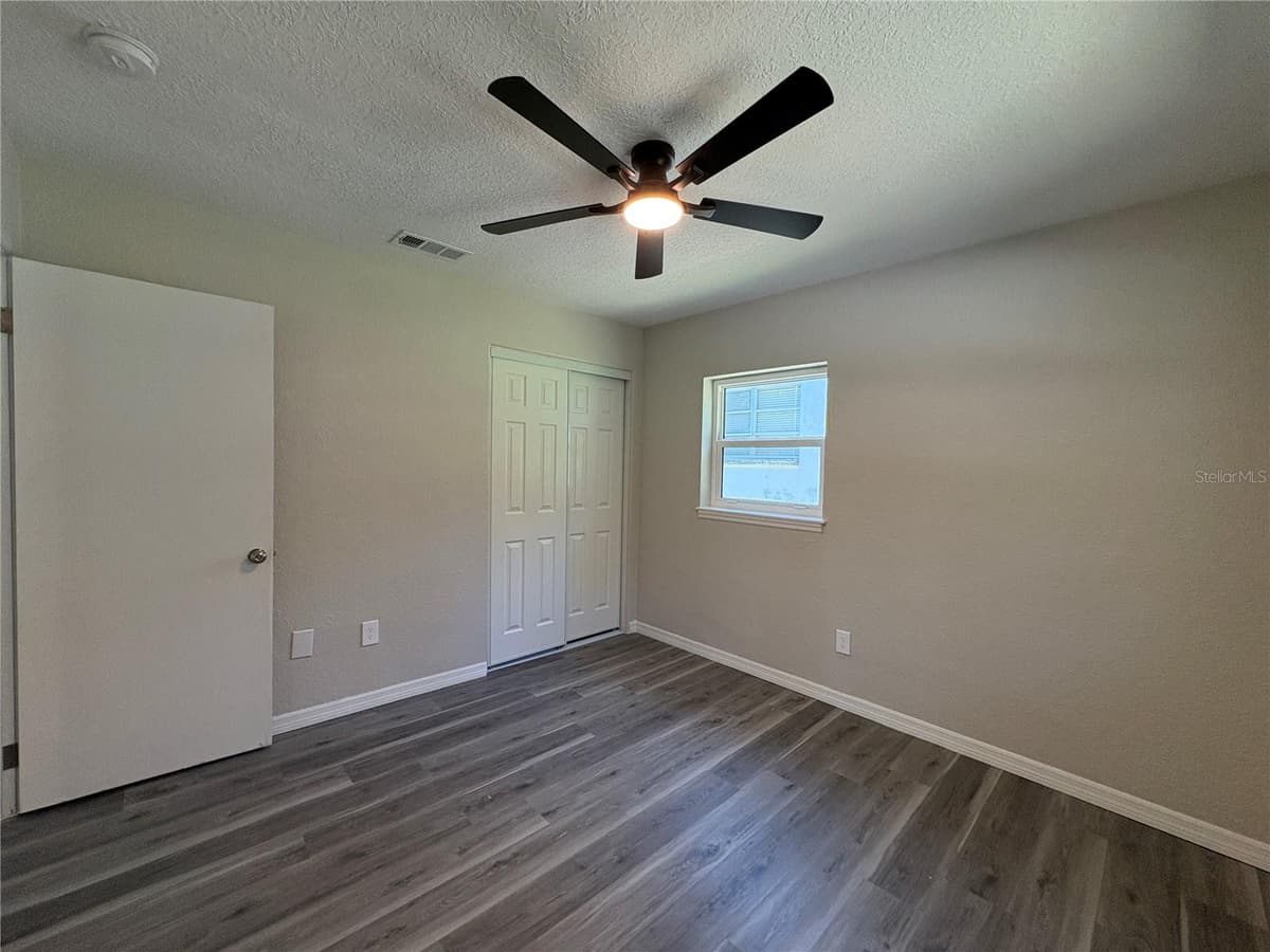 2094 PENN DRIVE — photo 15 of 27
