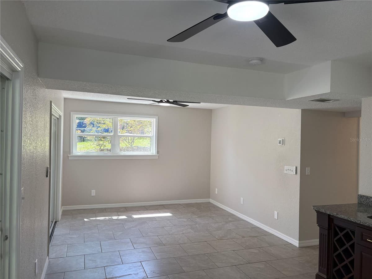 2094 PENN DRIVE — photo 22 of 27