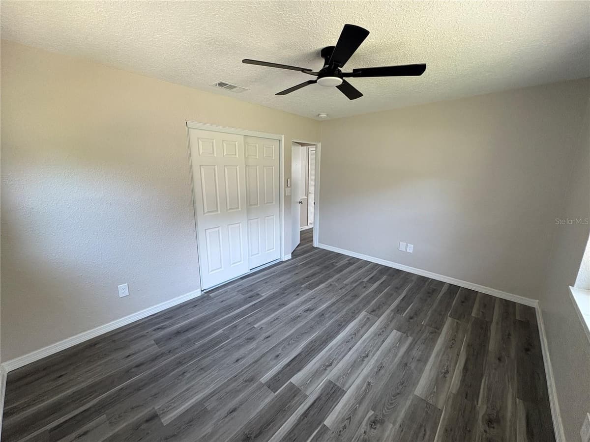 2094 PENN DRIVE — photo 19 of 27
