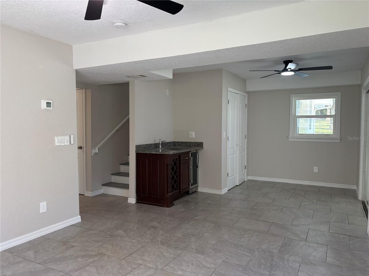 2094 PENN DRIVE — photo 23 of 27