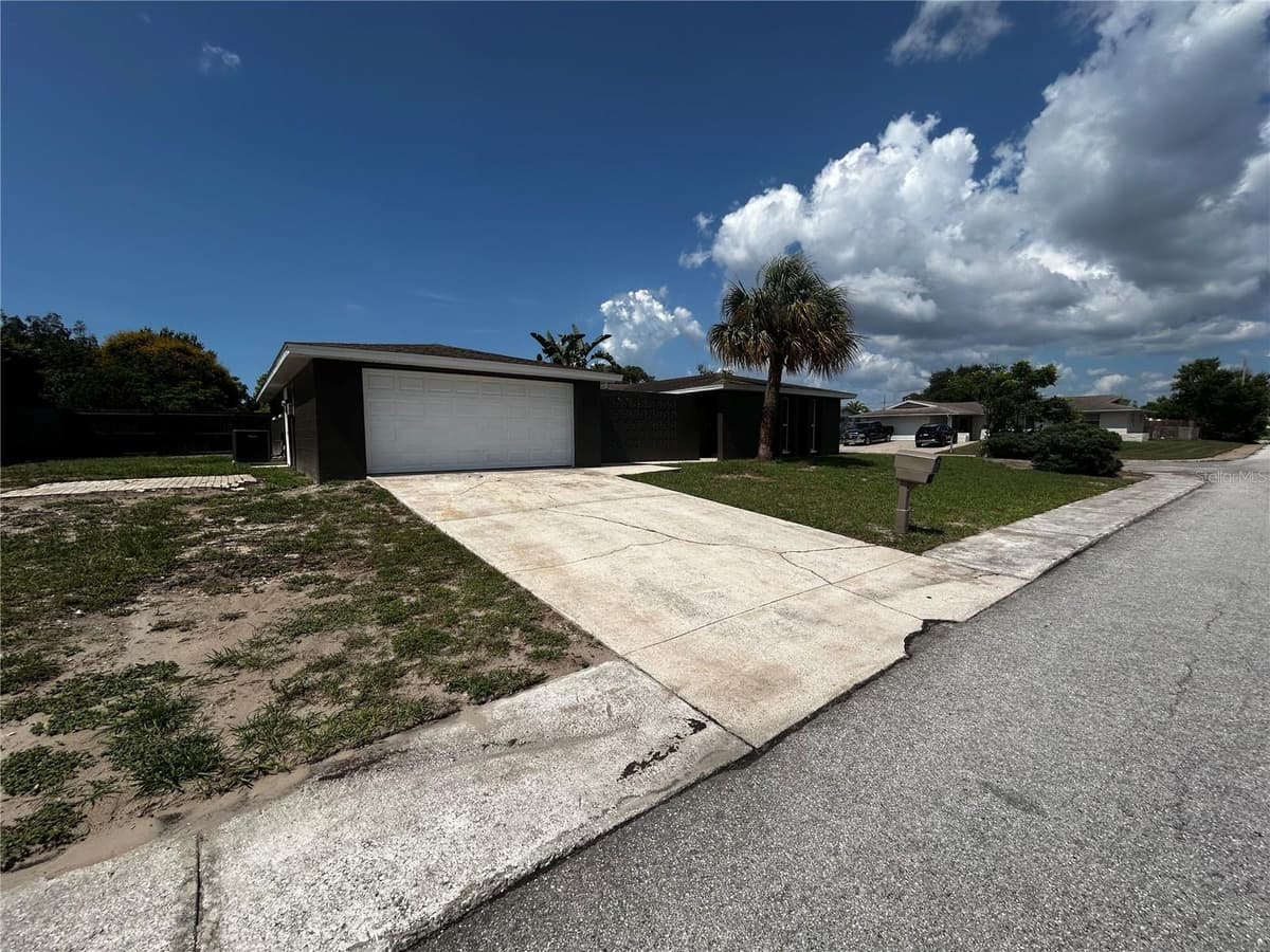 7335 GULF HIGHLANDS DRIVE — photo 43 of 57