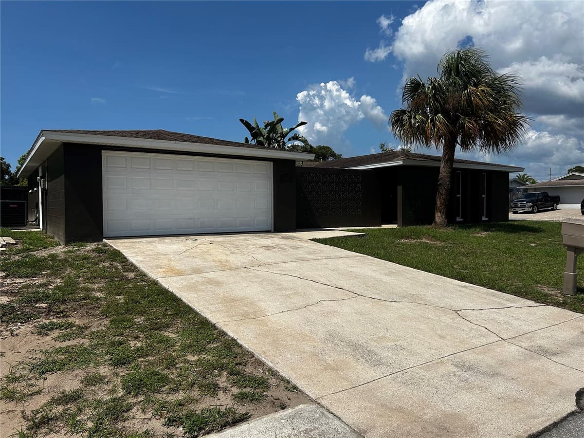 7335 GULF HIGHLANDS DRIVE — photo 2 of 57