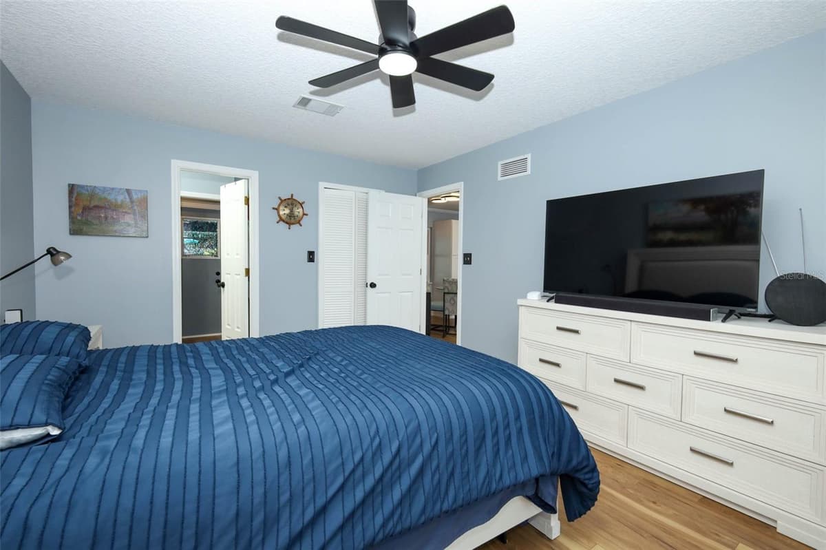 1501 ELF STONE COURT — photo 16 of 38