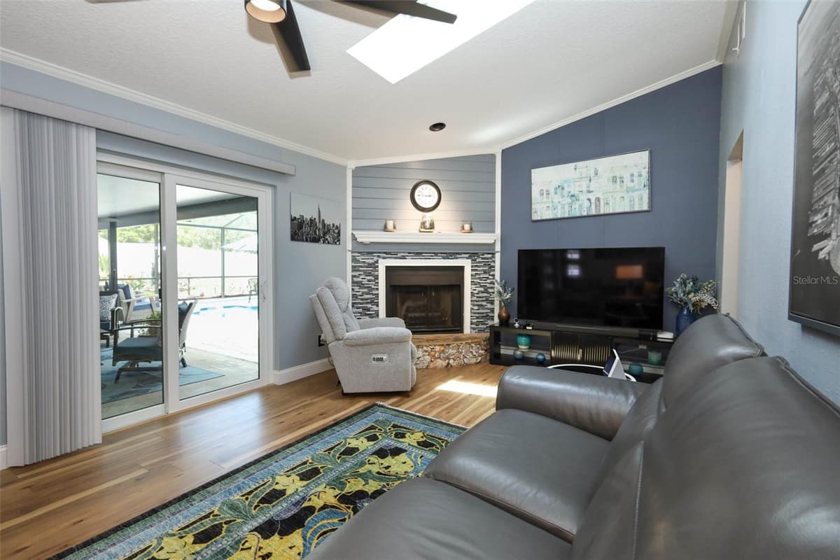 1501 ELF STONE COURT — photo 13 of 38