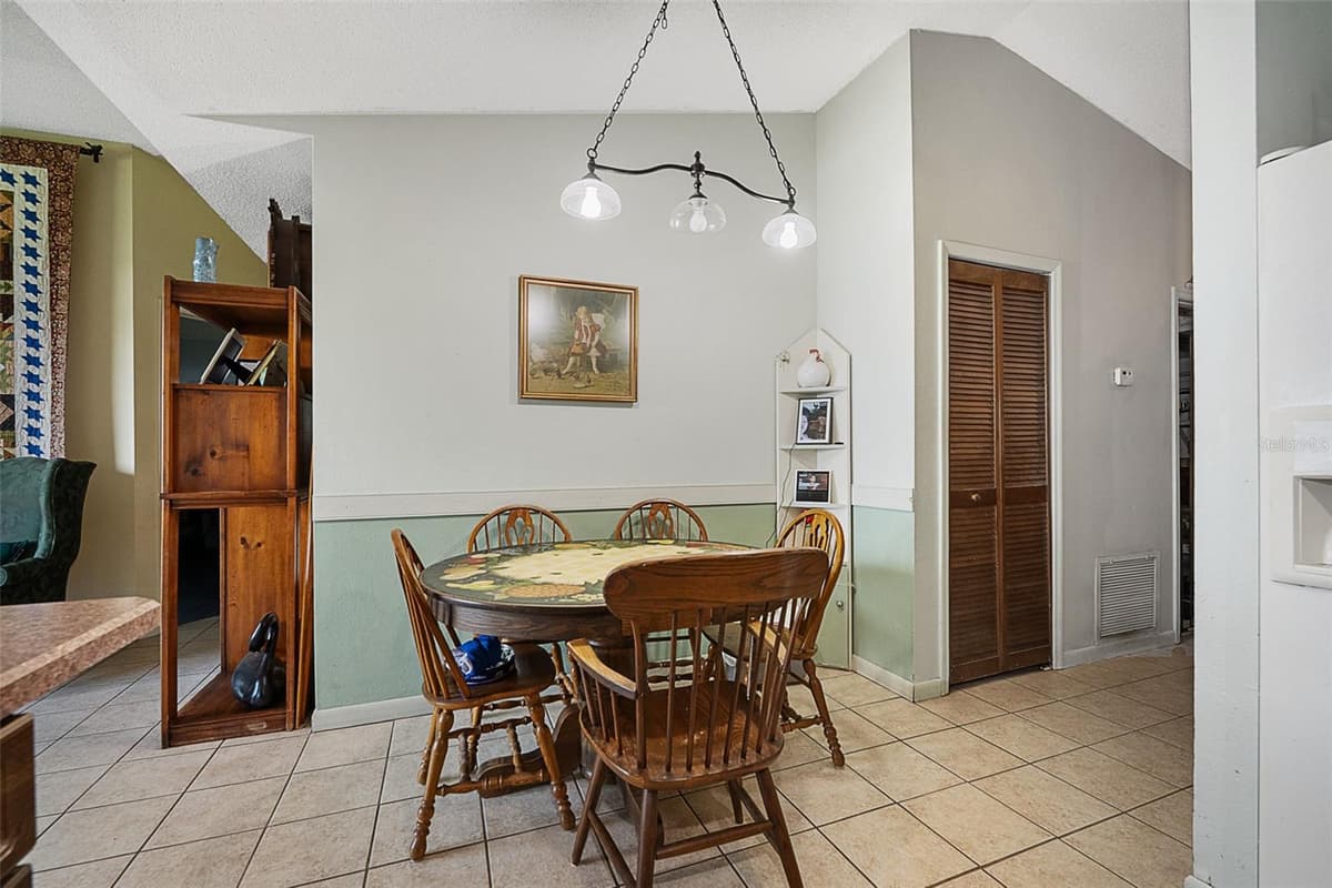 2372 MITCHELL ISLAND ROAD — photo 13 of 26