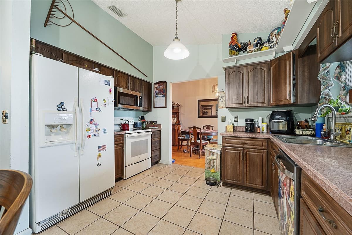 2372 MITCHELL ISLAND ROAD — photo 8 of 26