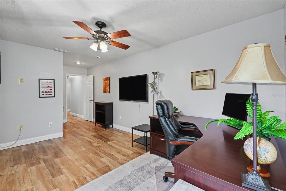2782 SCOBEE DRIVE — photo 30 of 38