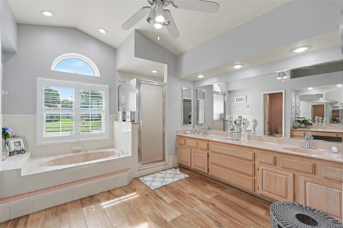 2782 SCOBEE DRIVE — photo 13 of 38