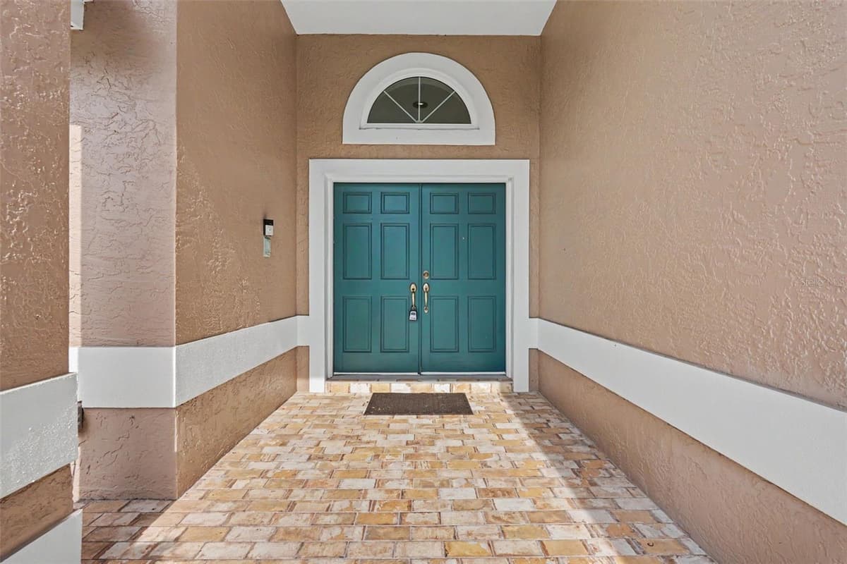 2782 SCOBEE DRIVE — photo 2 of 38