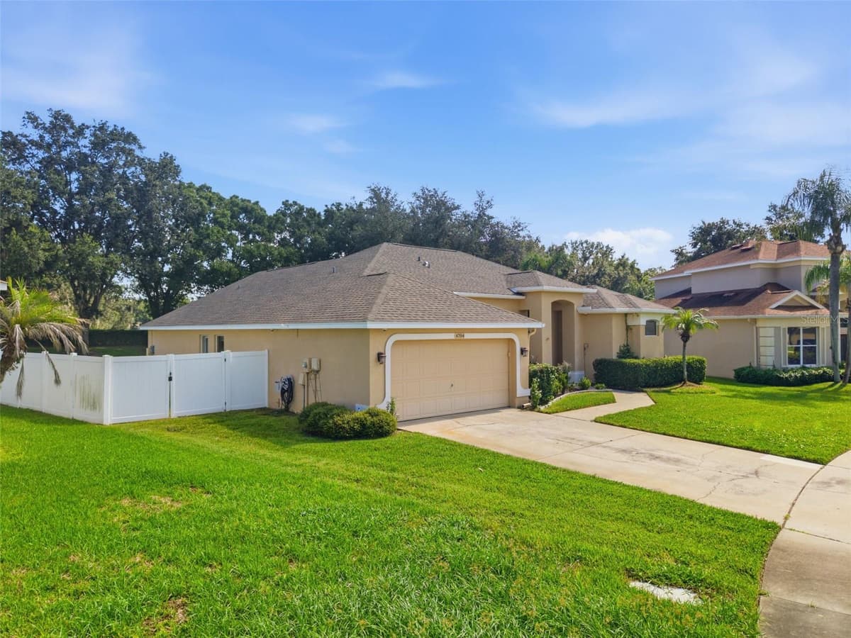 4704 RED WARBLER LANE — photo 3 of 54