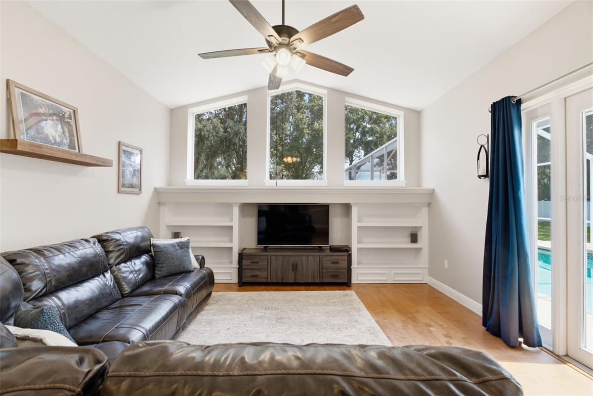 4704 RED WARBLER LANE — photo 23 of 54