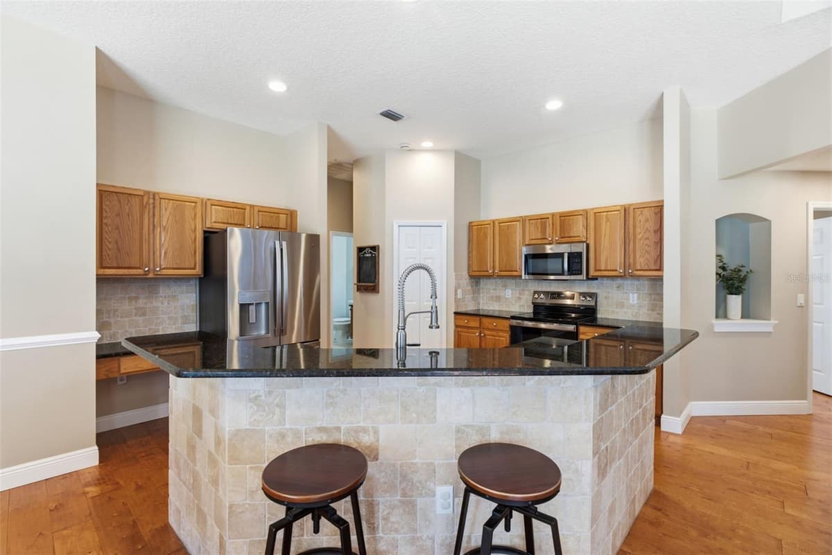 4704 RED WARBLER LANE — photo 18 of 54