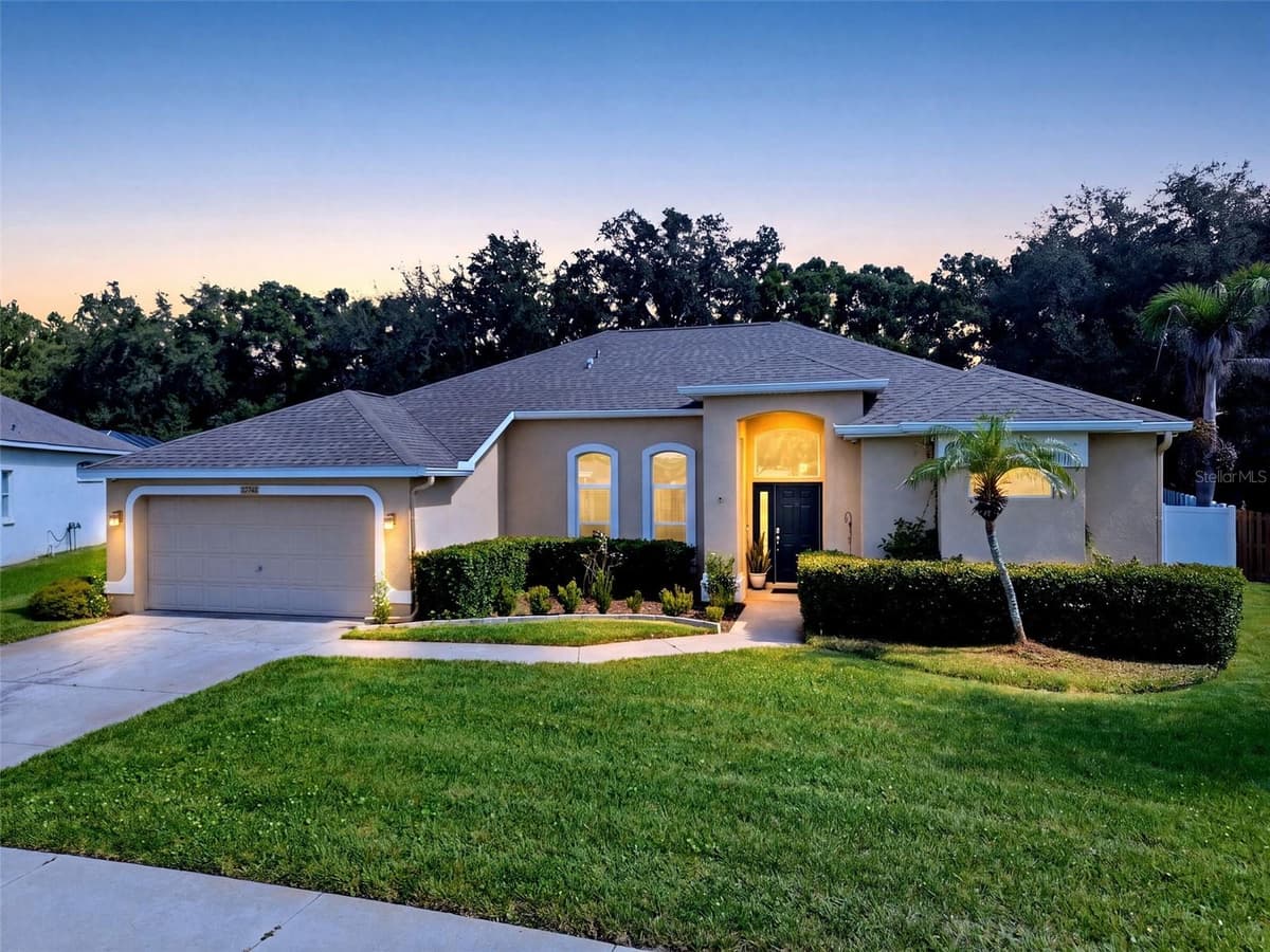 4704 RED WARBLER LANE — photo 1 of 54