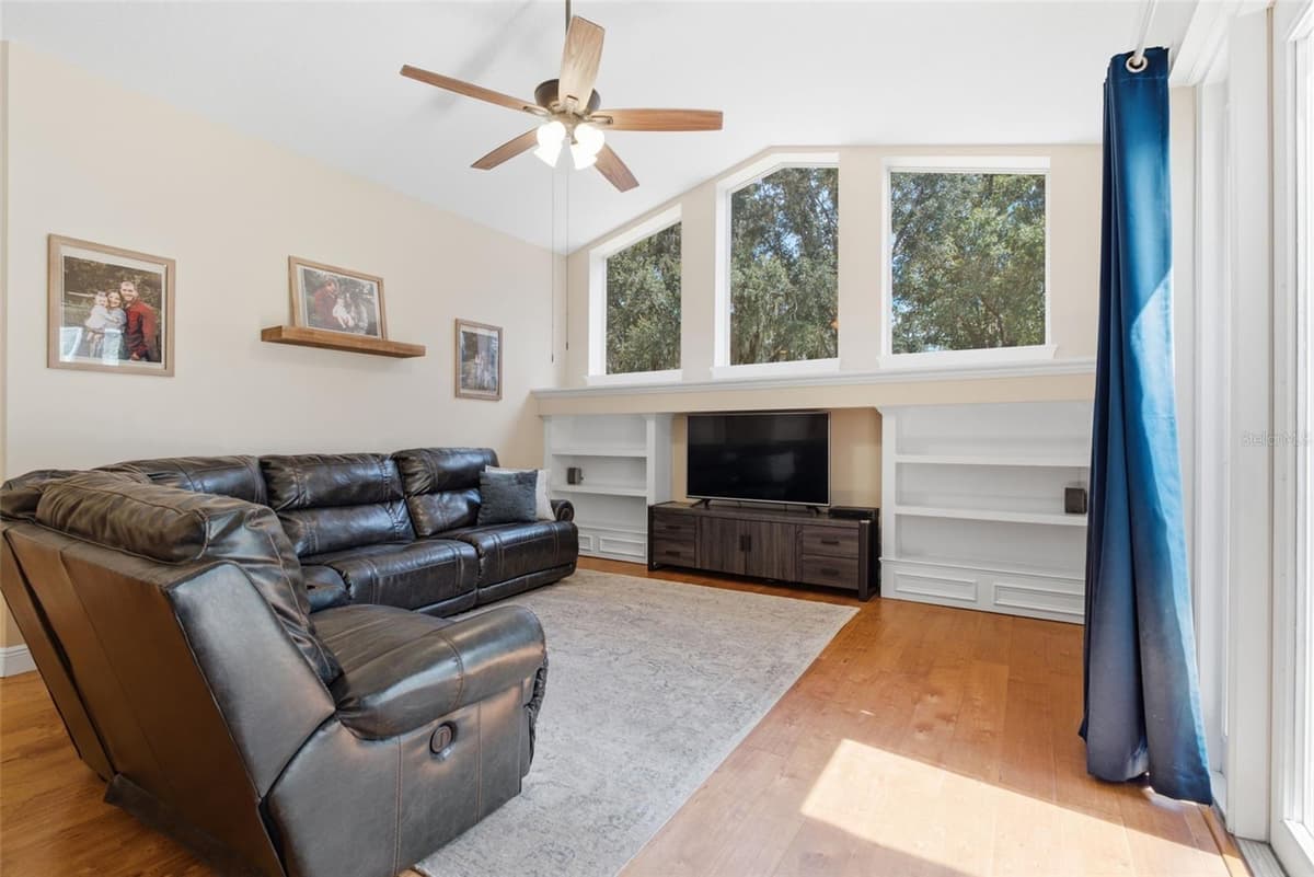 4704 RED WARBLER LANE — photo 20 of 54