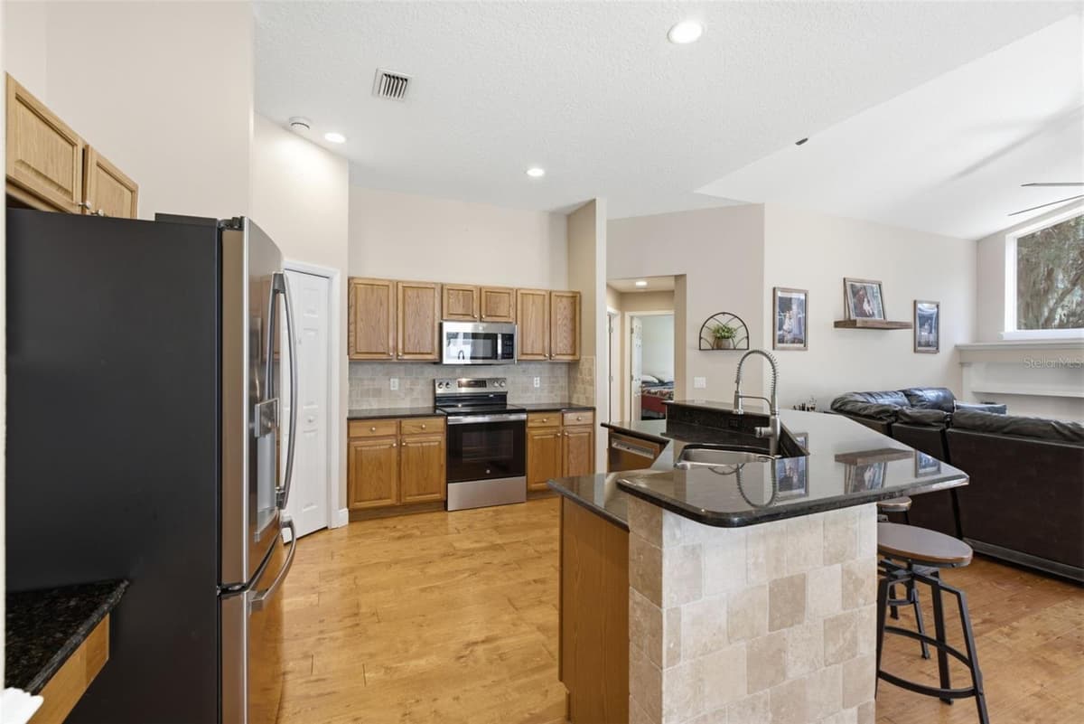 4704 RED WARBLER LANE — photo 14 of 54
