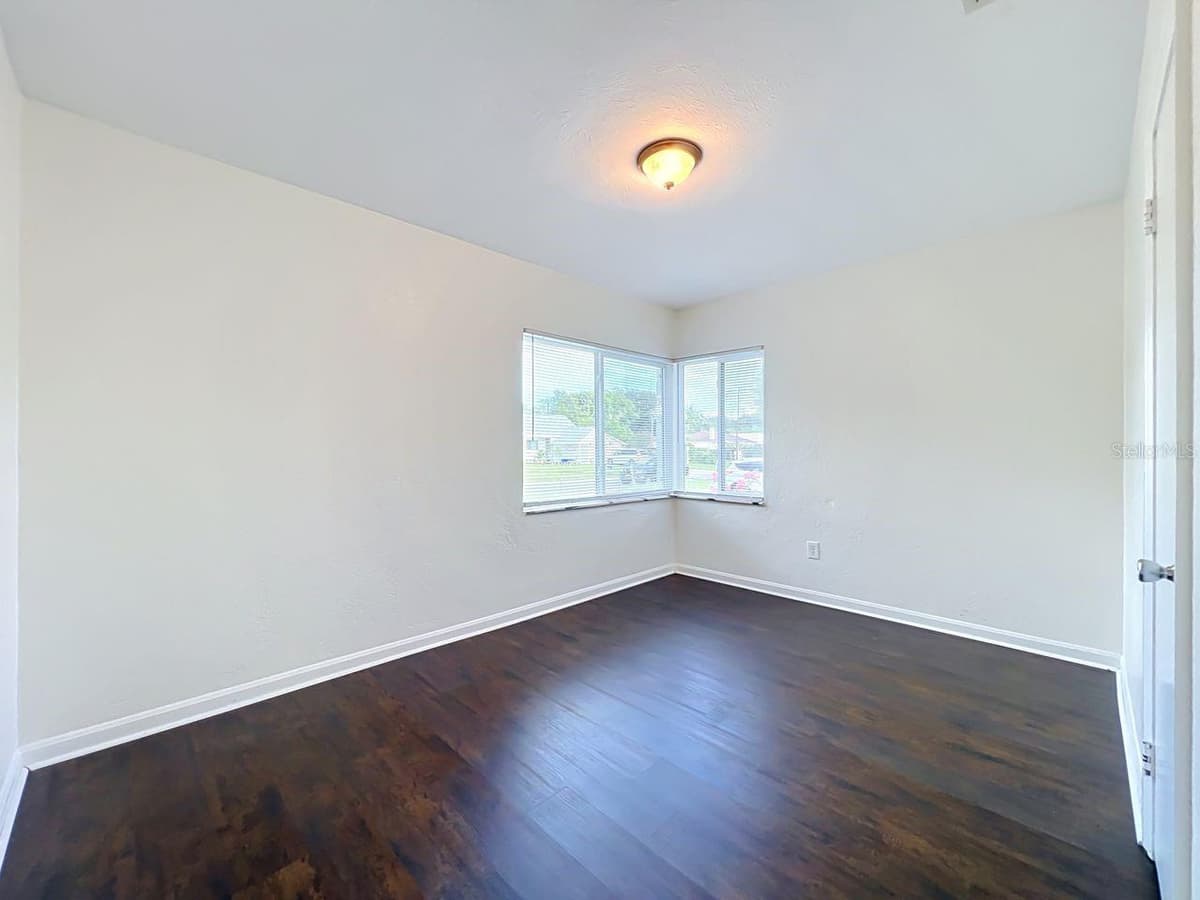 2437 MYRTLE AVENUE — photo 17 of 35