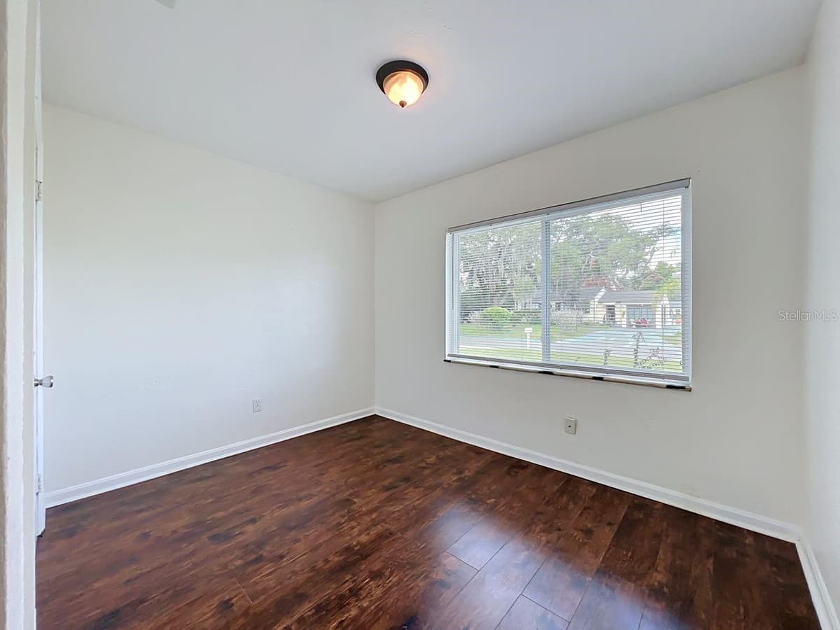 2437 MYRTLE AVENUE — photo 20 of 35